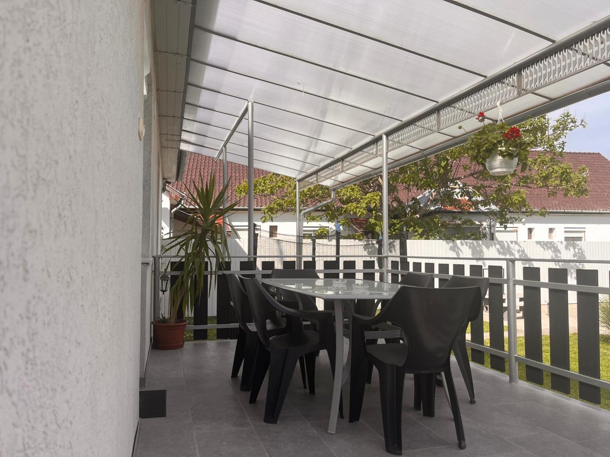 Pandora Pool Apartman Hajduszoboszlo Luaran gambar